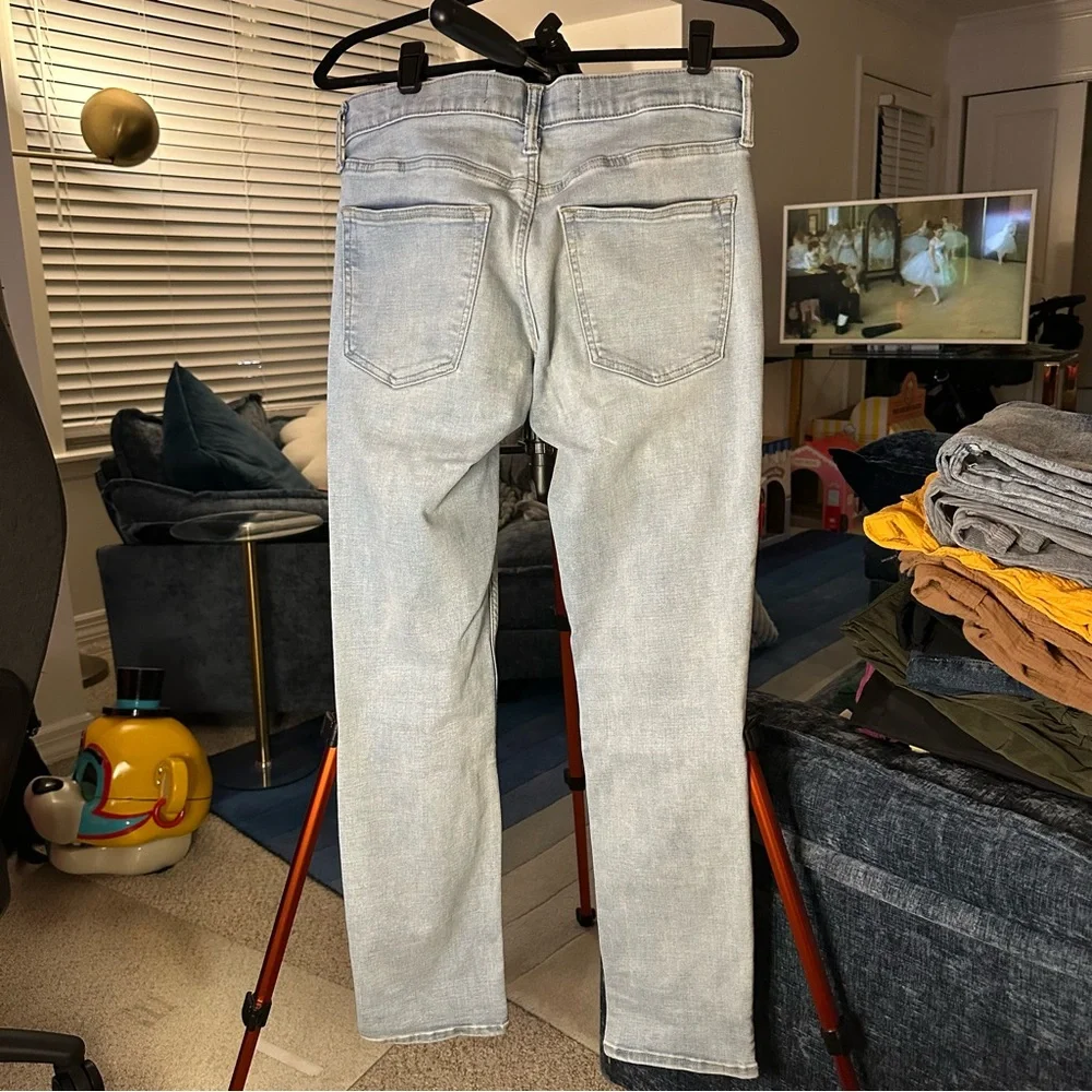 Old Navy 360 Stretch Slim Jeans in Light Wash Denim 30 x 30